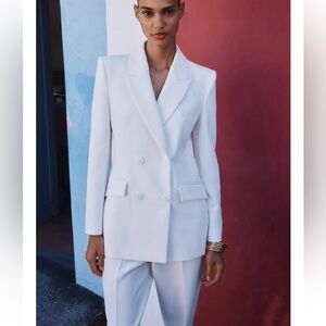 ZARA DOUBLE BREASTED BLAZER || OYSTER WHITE
